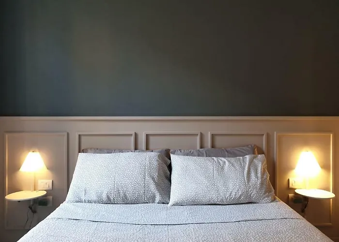 Room222 - Stylish Room La Spezia Old Town - 5\' Station To Cinque Terre